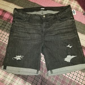 Old Navy frayed bermuda length jean shorts